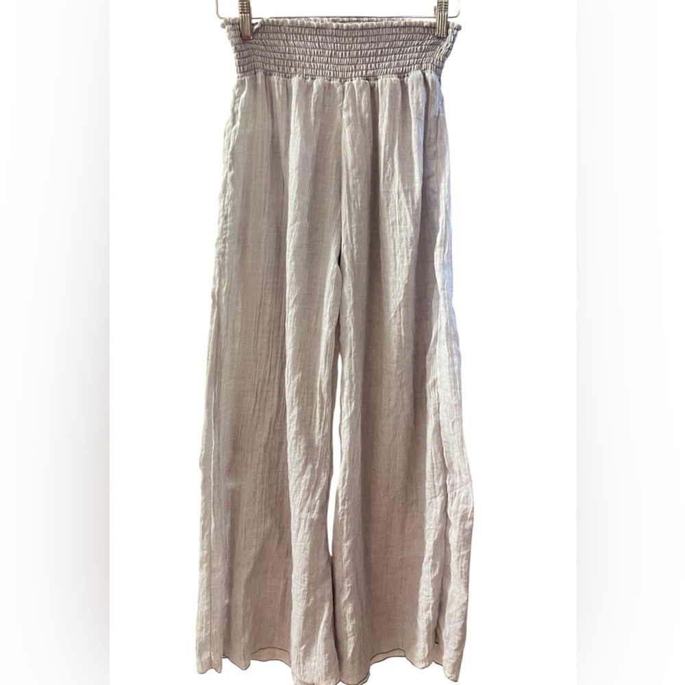 Light Gray Linen Pants Perfect for the Beach